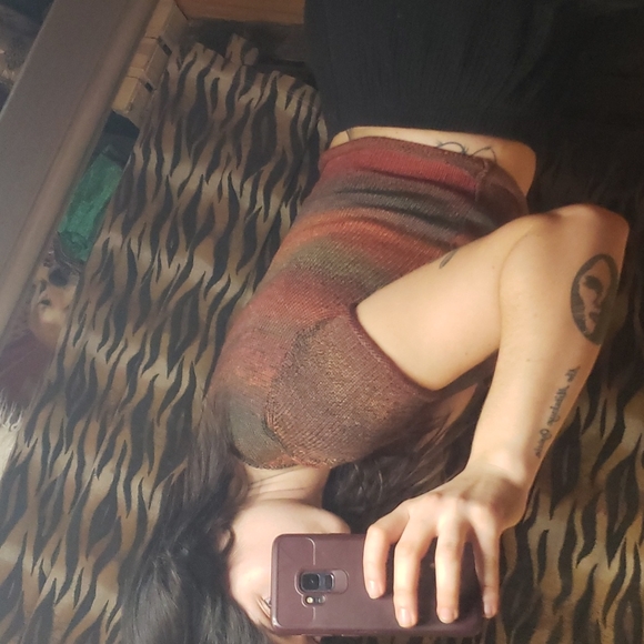 Hand Knit V-Neck Shirt - Picture 7 of 10